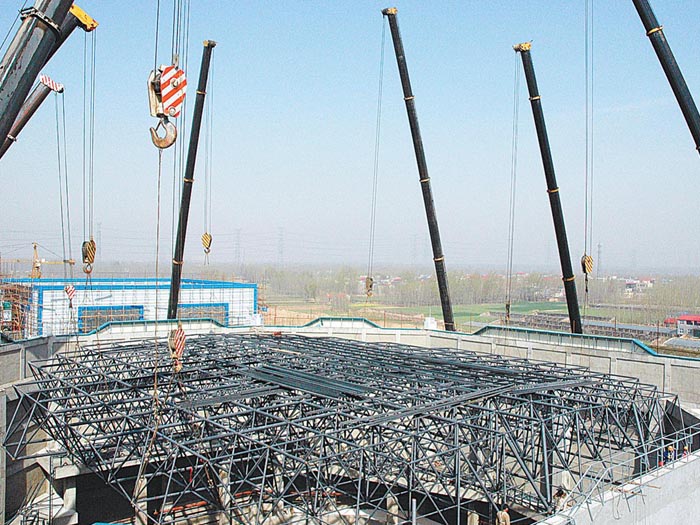 河西网架高空滑移法